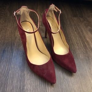 Vince Camuto Wine Hinata Pumps